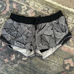 Lululemon Hotty Hot Shorts